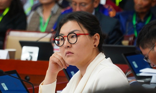 Нийслэлийн прокуророос УИХ-ын гишүүн Э.Болормааг албадан ирүүлэх хүсэлтийг шүүхэд хүргүүлжээ